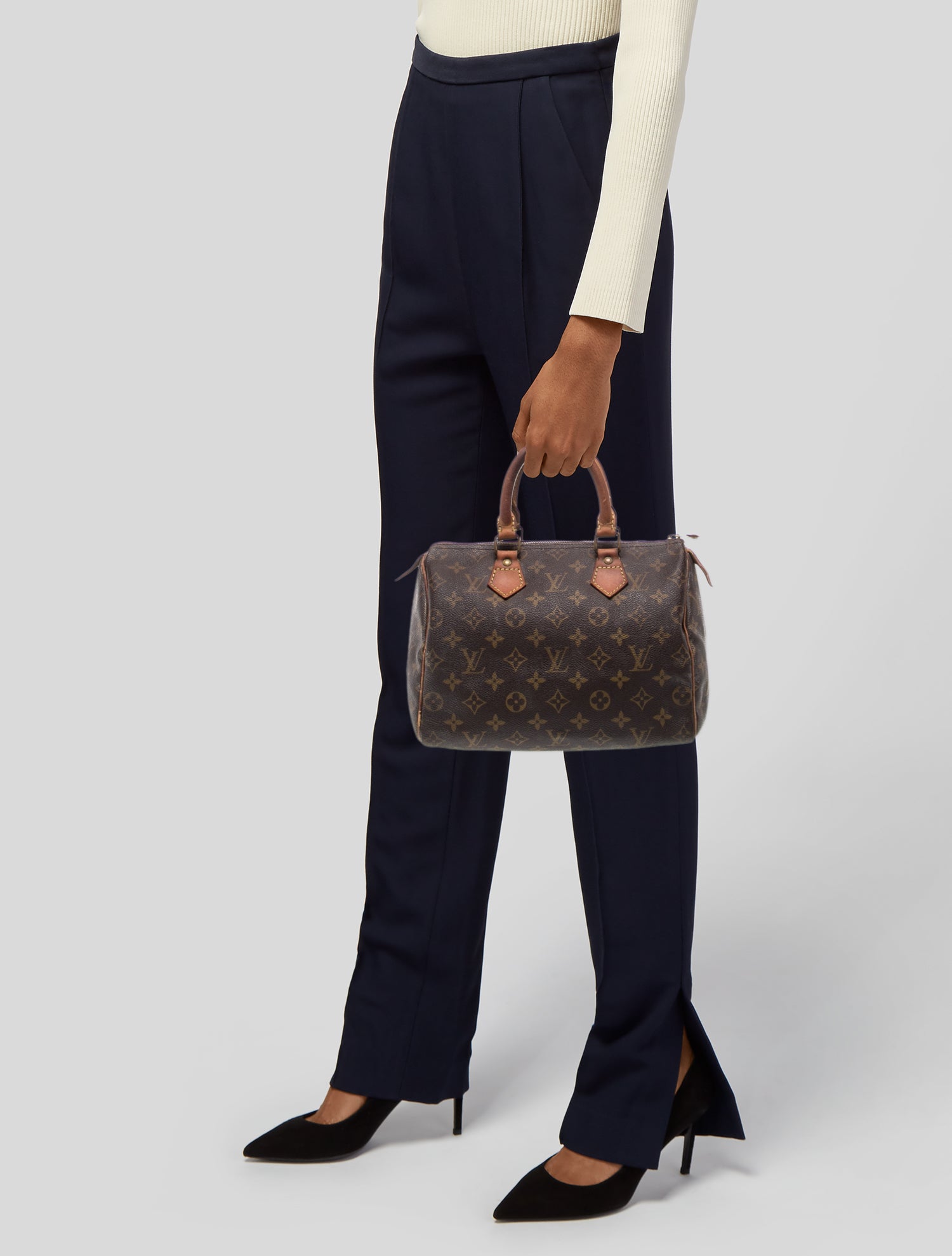LV Style Monogram Speedy 25 Brown Monogram detail 4