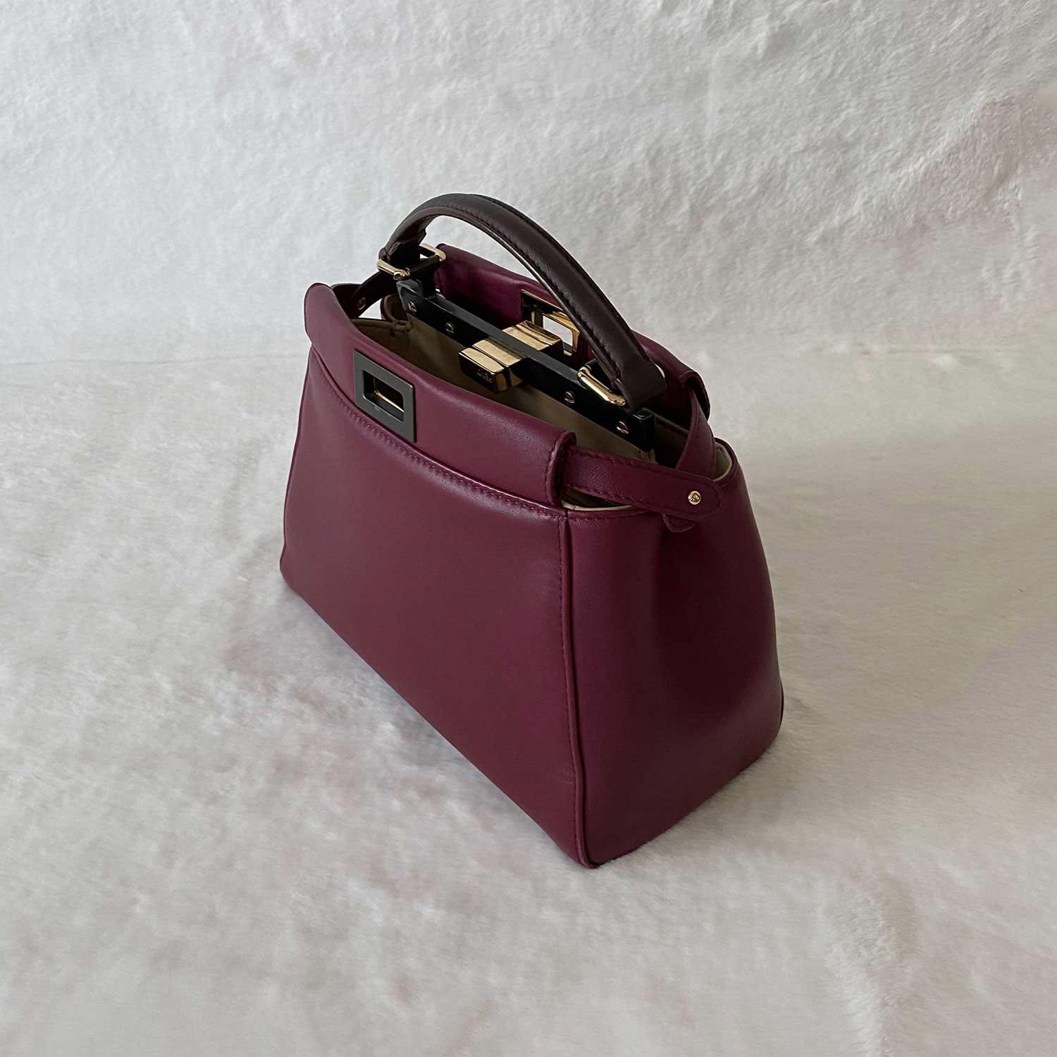 Fendi Style Boy Bag 26 Bordeaux detail 4