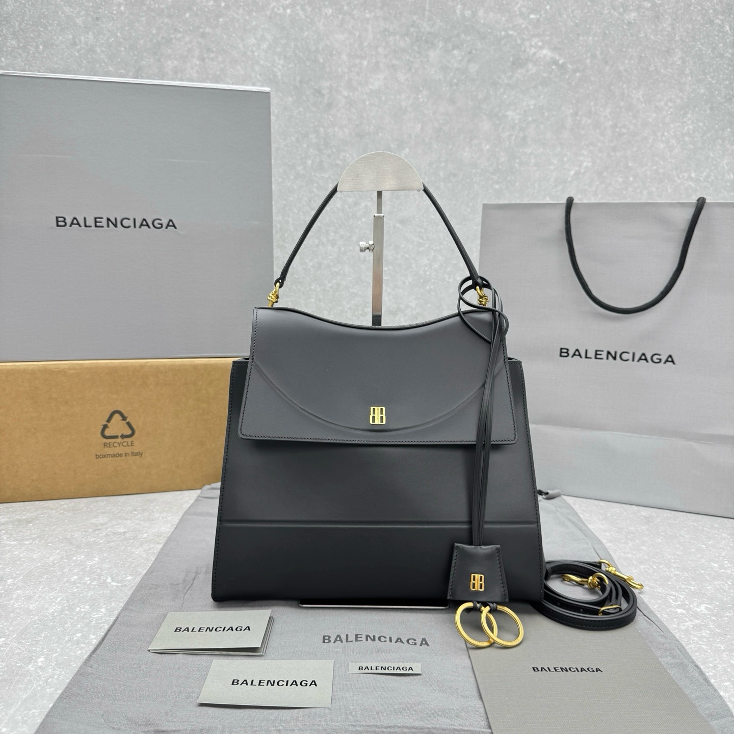 Balenciaga Style Hammock Nano 29 Etoupe detail 2