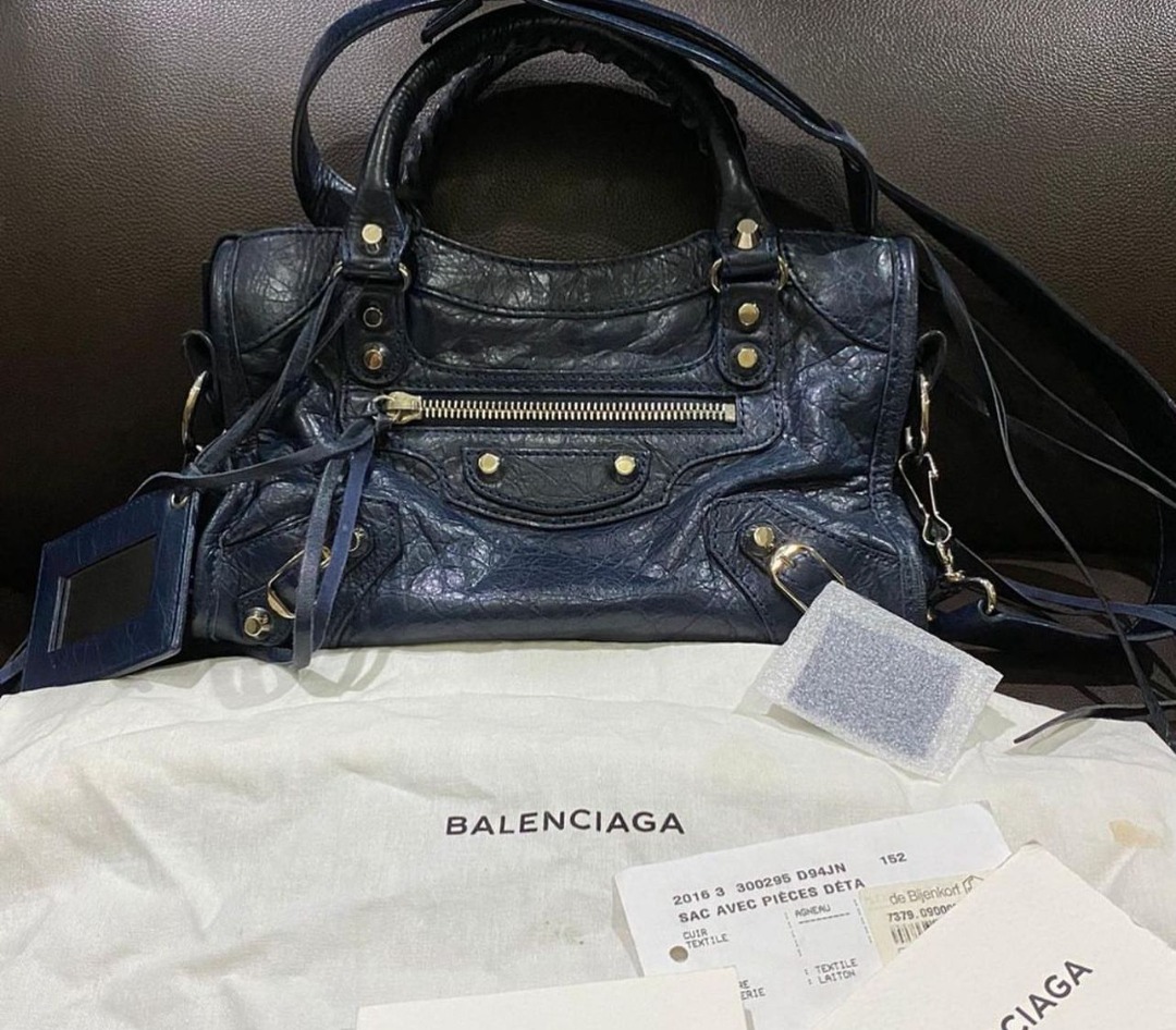 Balenciaga Style Classic Flap 34 Bleu Nuit detail 3