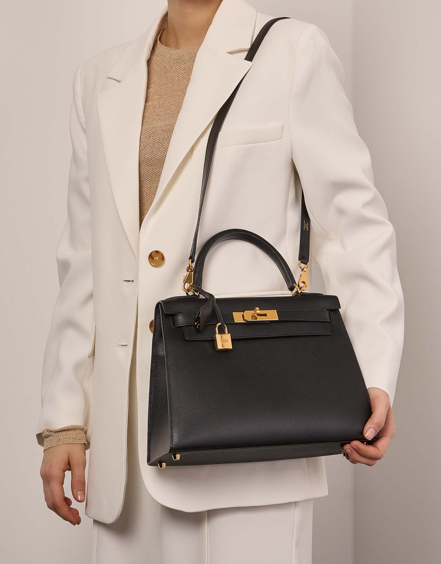 Dior Style Kelly-Style 28 37 Caviar Black detail 2