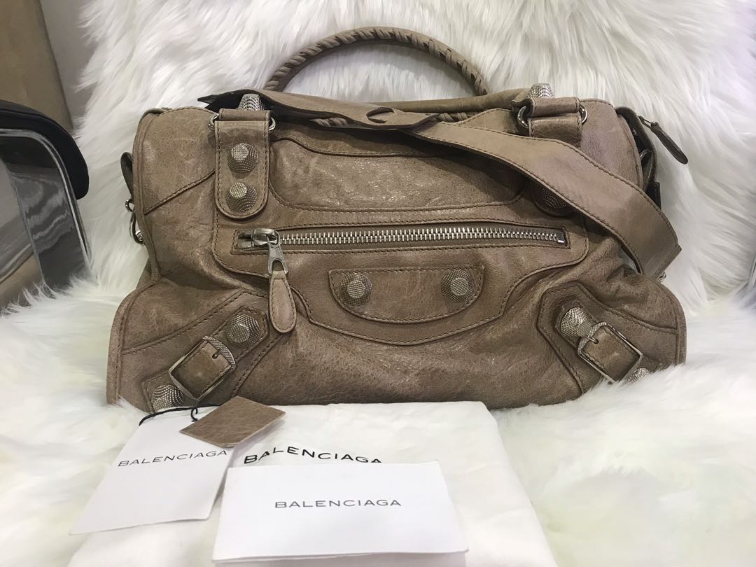 Balenciaga Style Andiamo 55 Etoupe detail 4