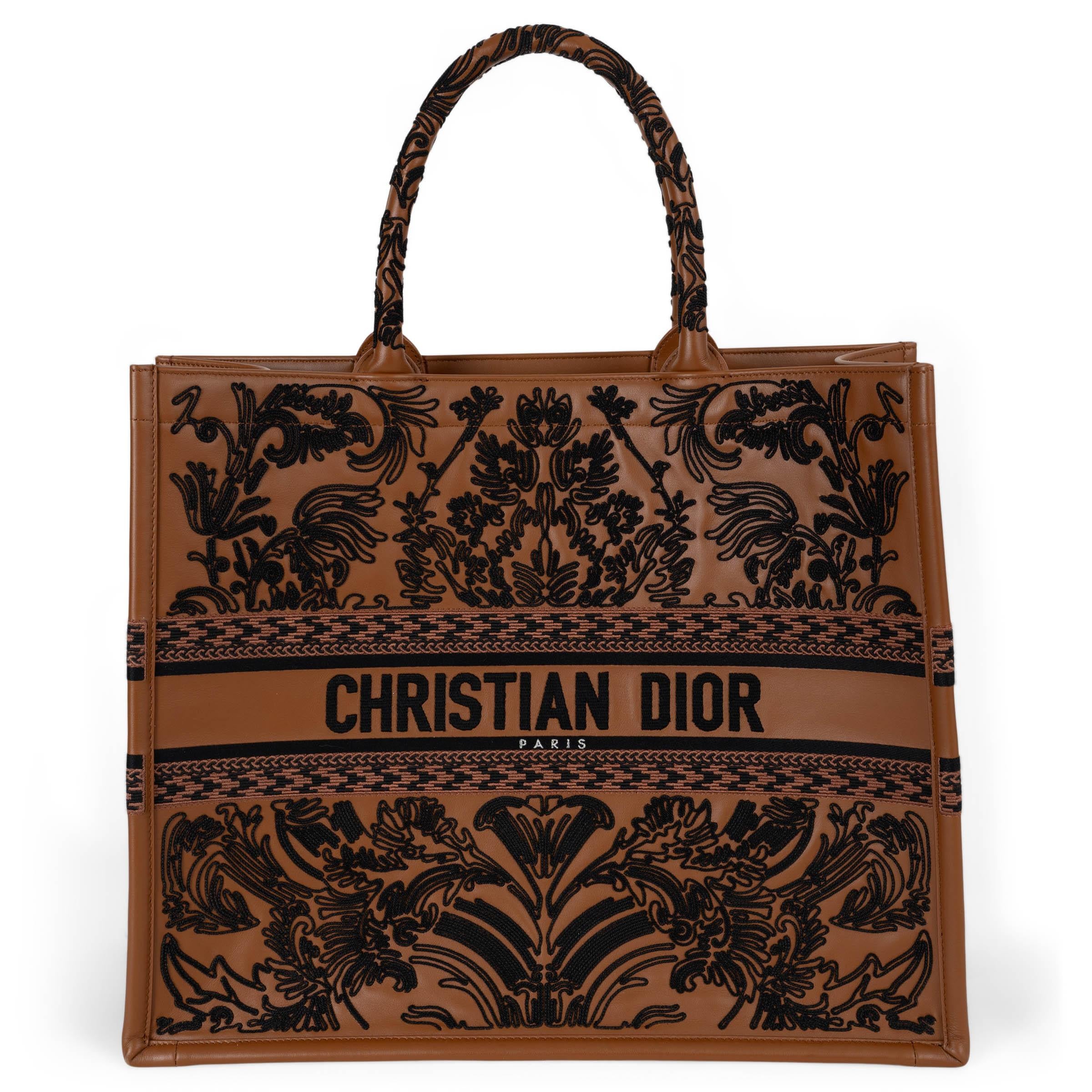 Dior Style Book Tote 56 Cognac detail 2
