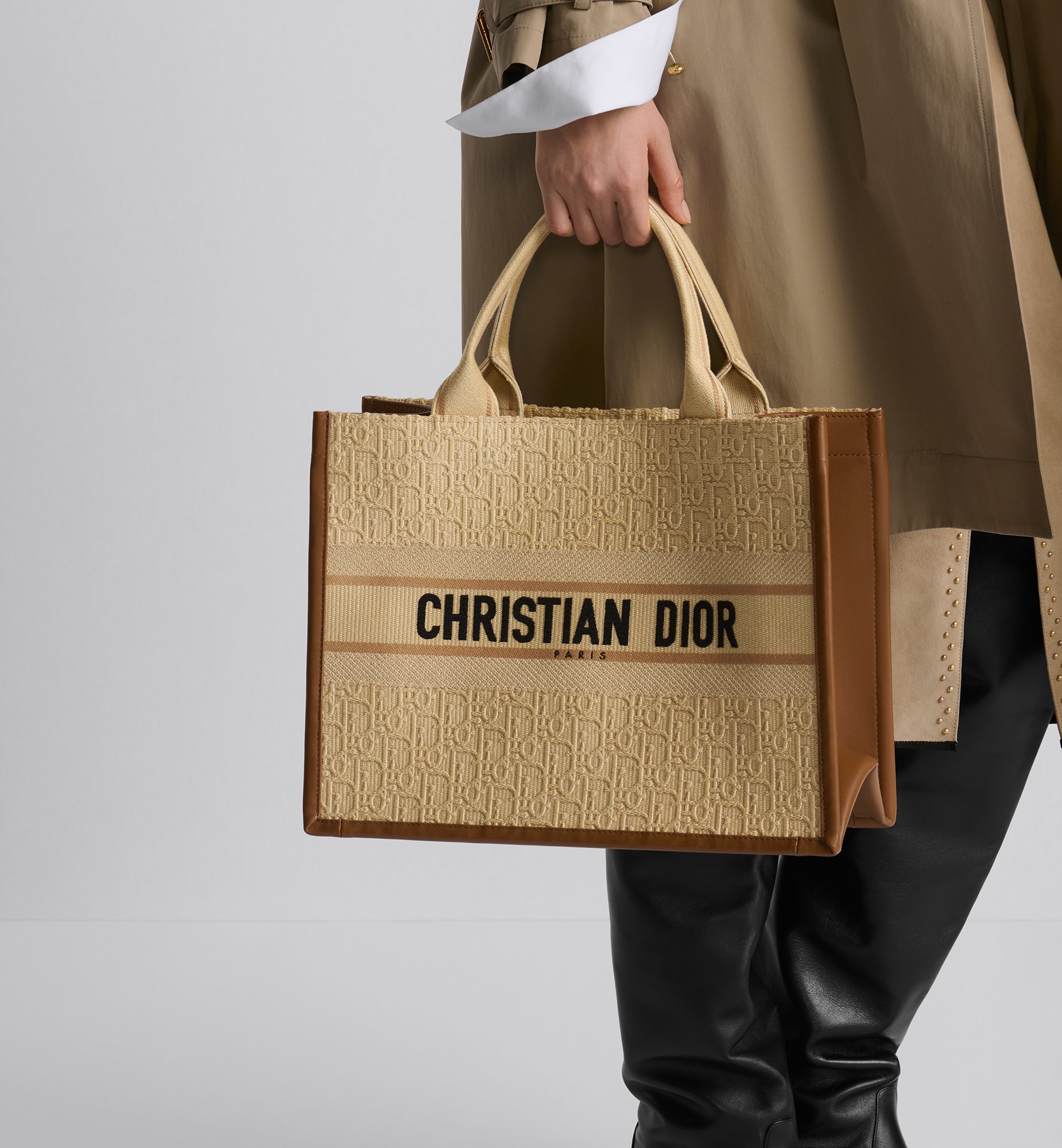 Dior Style Book Tote 56 Cognac detail 4