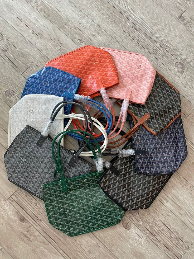Goyard Style Jodie Small 57 Etoupe detail 3