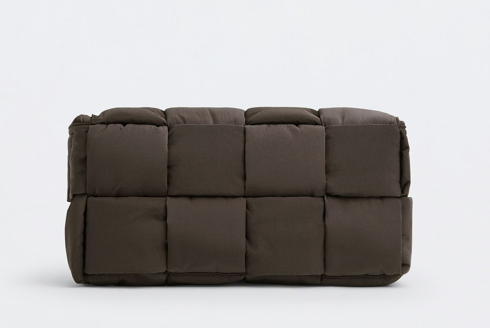 Loewe Style Cassette Padded 104 Fondant detail 4