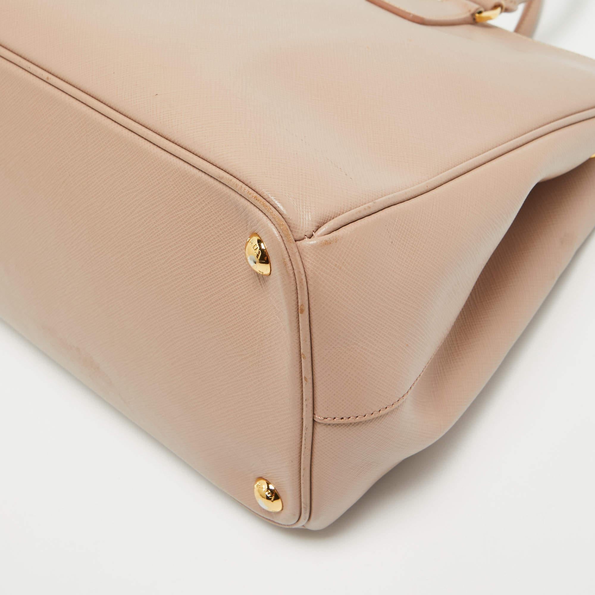Prada Style Book Tote 116 Rose Ballerine detail 4