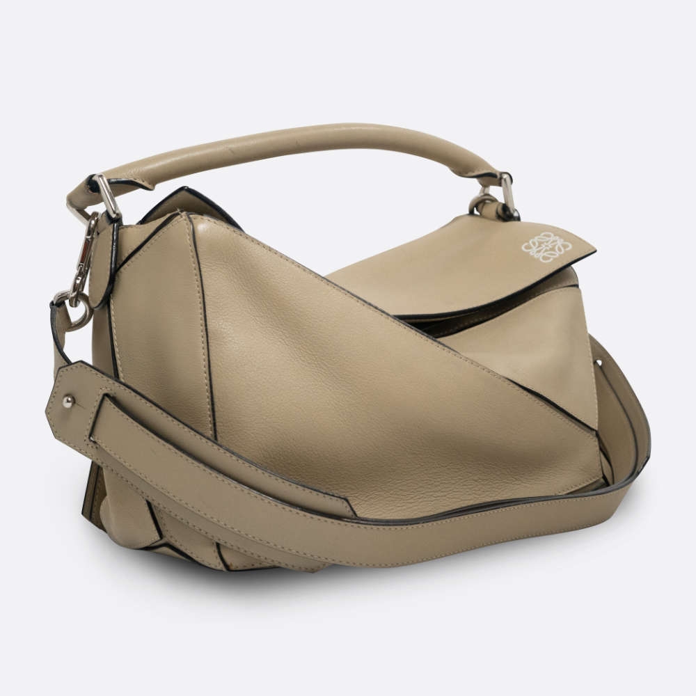 Loewe Style Boy Bag 122 Beige detail 5