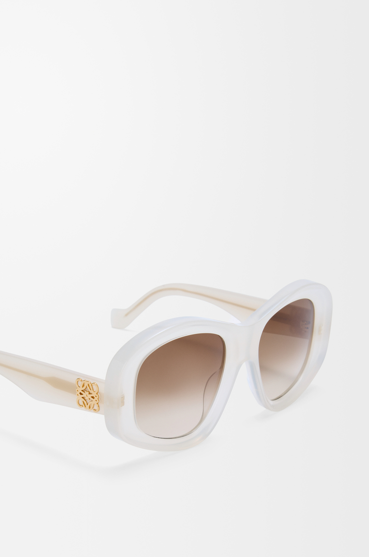 Loewe Style Andiamo 154 Ivory detail 4