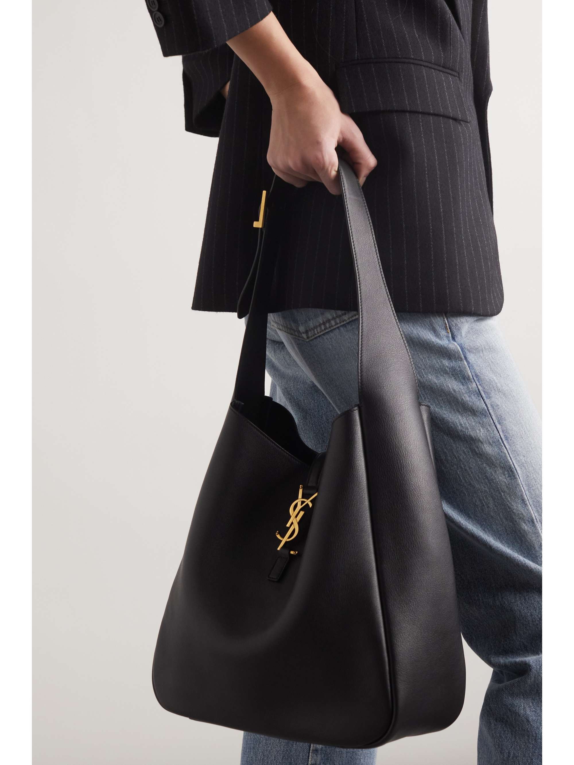YSL Style Jodie Small 177 Bleu Nuit detail 4