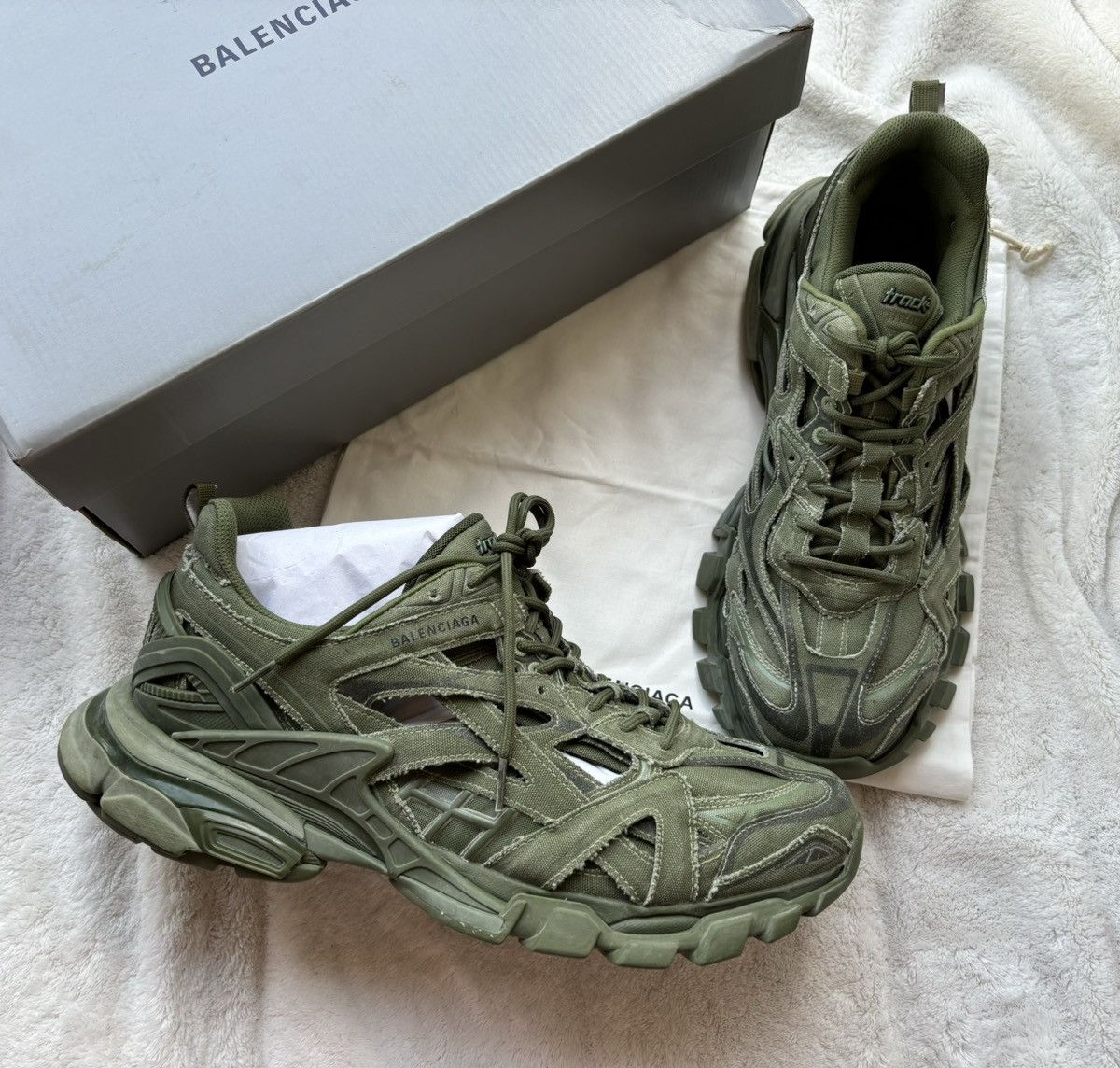 Balenciaga Style Lady D-Lite 179 Olive detail 2