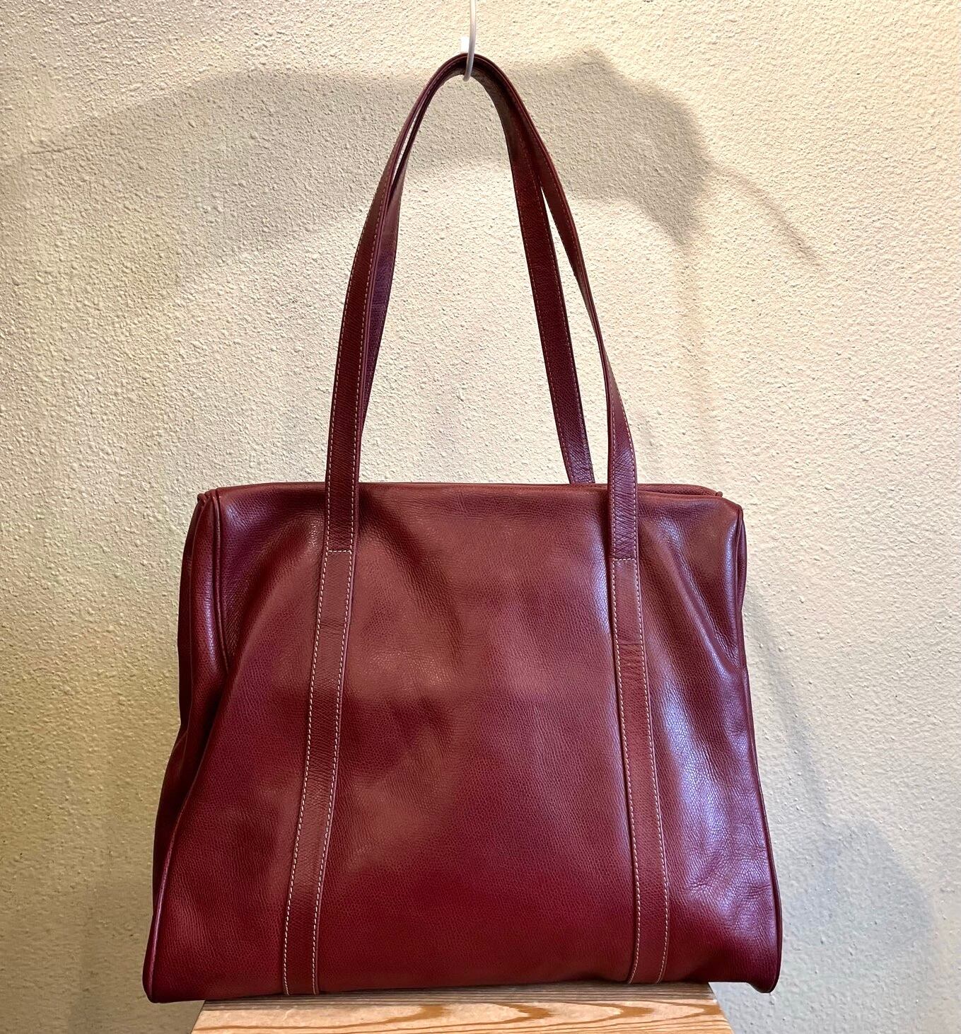 Loewe Style Luco Tote 186 Bordeaux detail 3