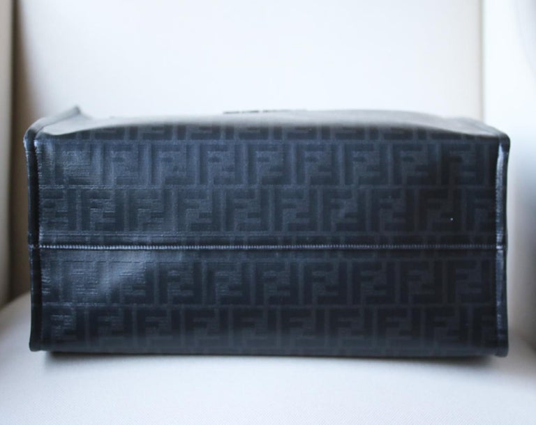 Fendi Style Book Tote 189 Caviar Black detail 3