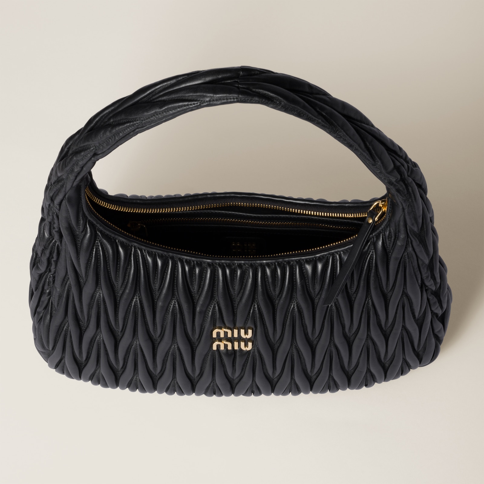 Miu Miu Style Wander Matelassé Hobo Nappa Black detail 4