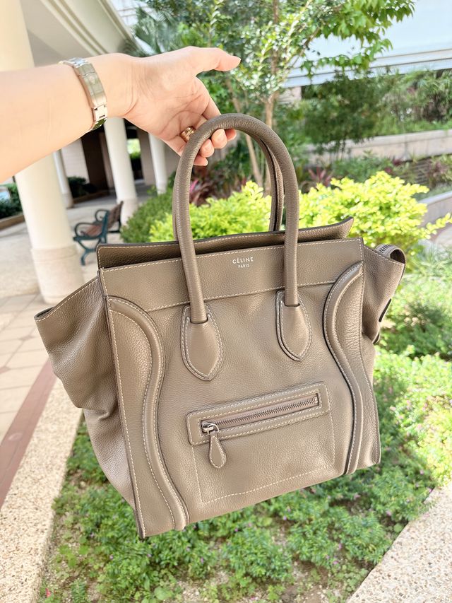 Celine Style Jodie Small 249 Etoupe detail 2