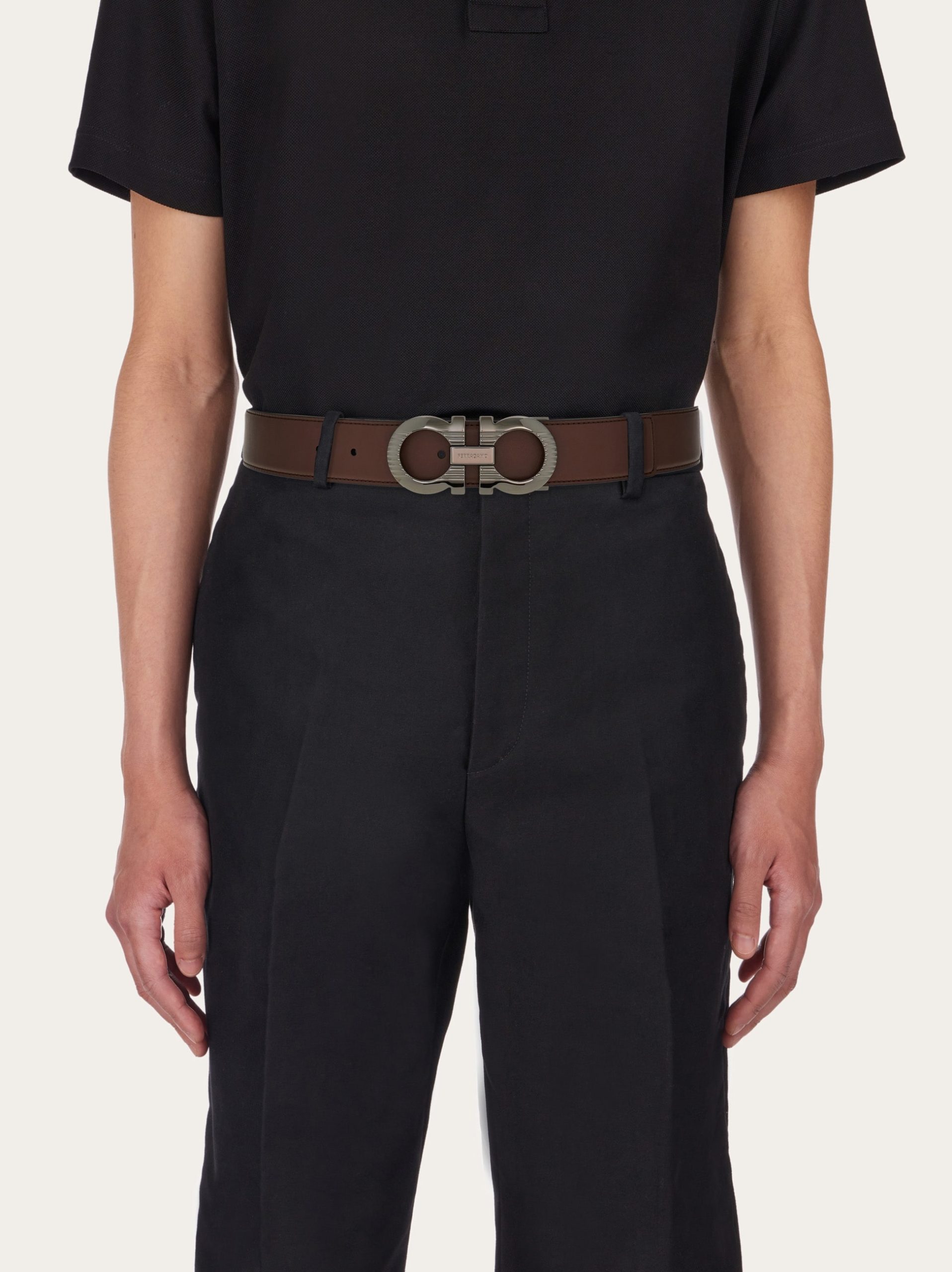 Ferragamo Style Gancini Reversible Black / Brown detail 2