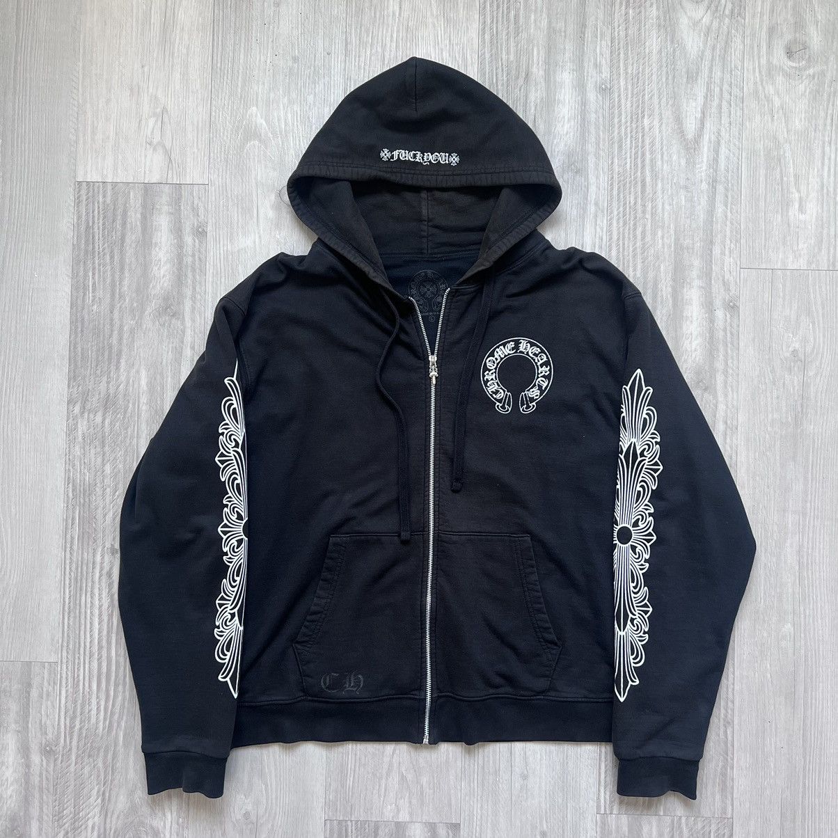 Chrome Hearts Style Sherpa Full-Zip 76 Cherry detail 3