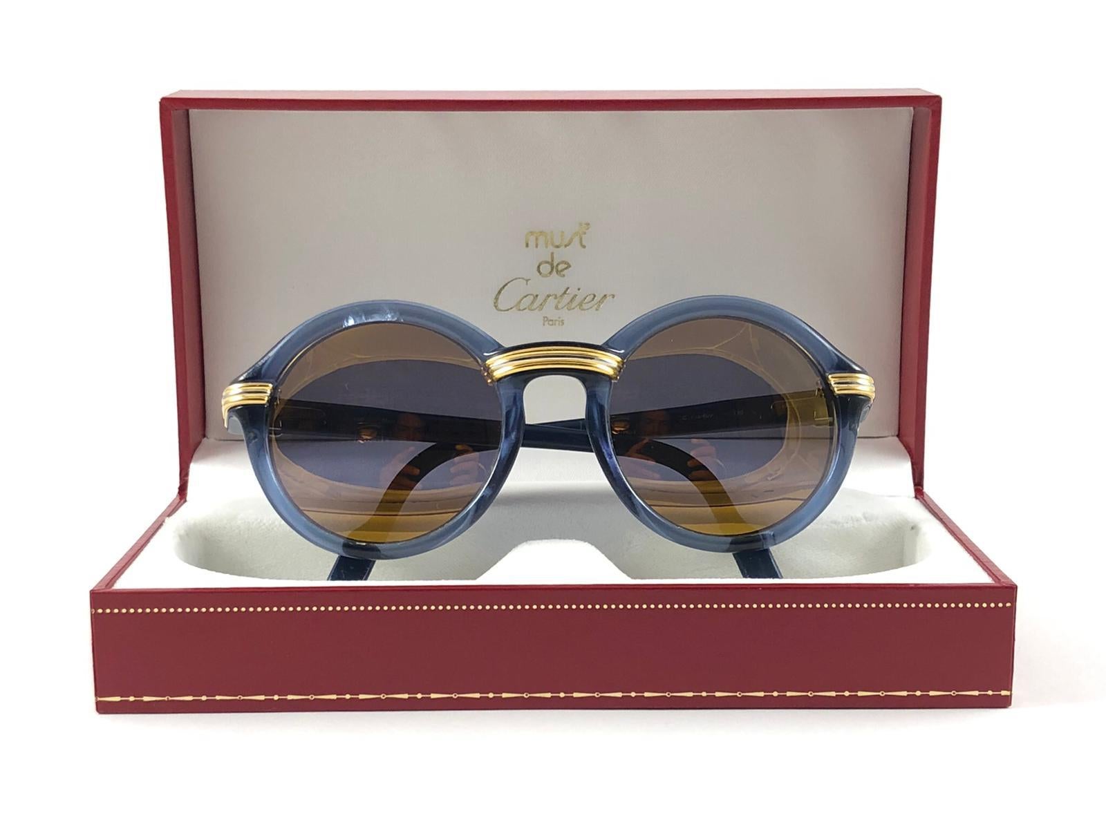 Cartier Style Round Metal 34 Blue Mirror detail 2