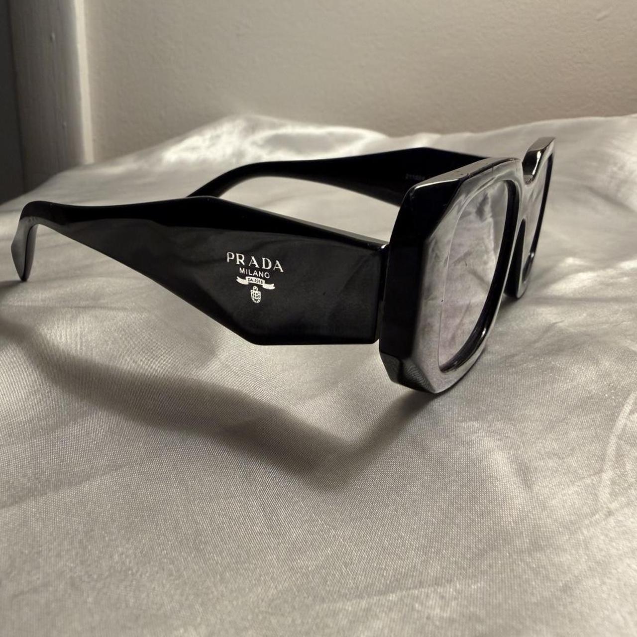Prada Style Retro Square 49 Black / Gold detail 2