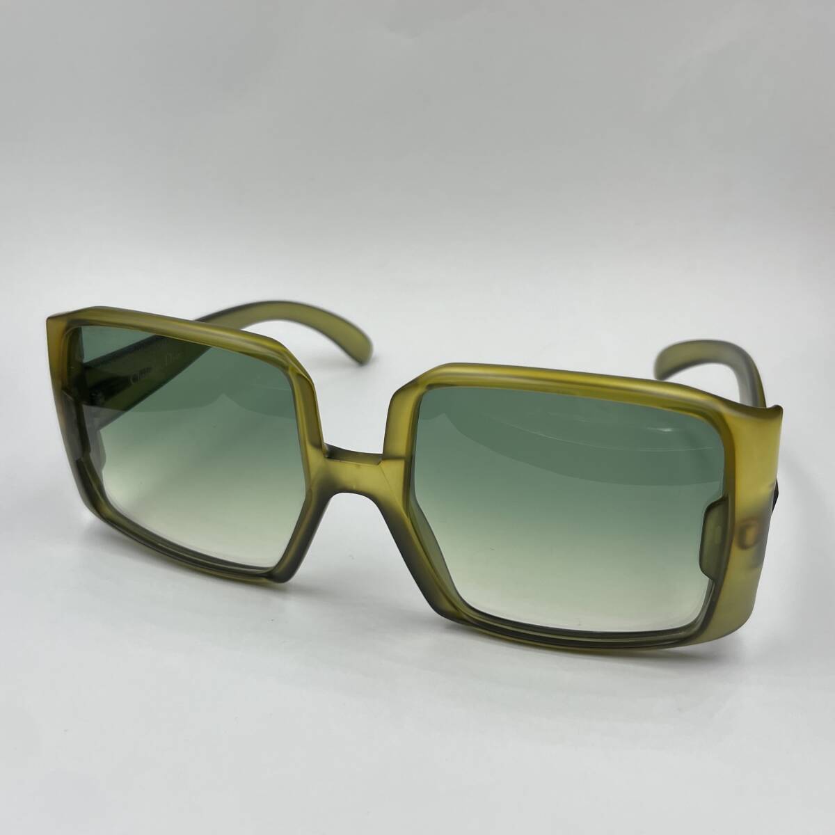 Dior Style Oversized Square 50 Green Classic detail 4