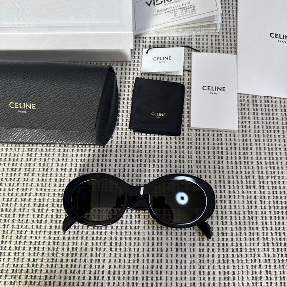 Celine Style Round Metal 52 Black / Gold detail 3