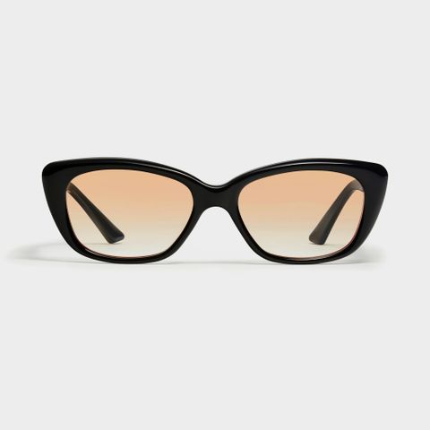 Gentle Monster Style Millionaires Frame 58 Amber Gradient detail 3