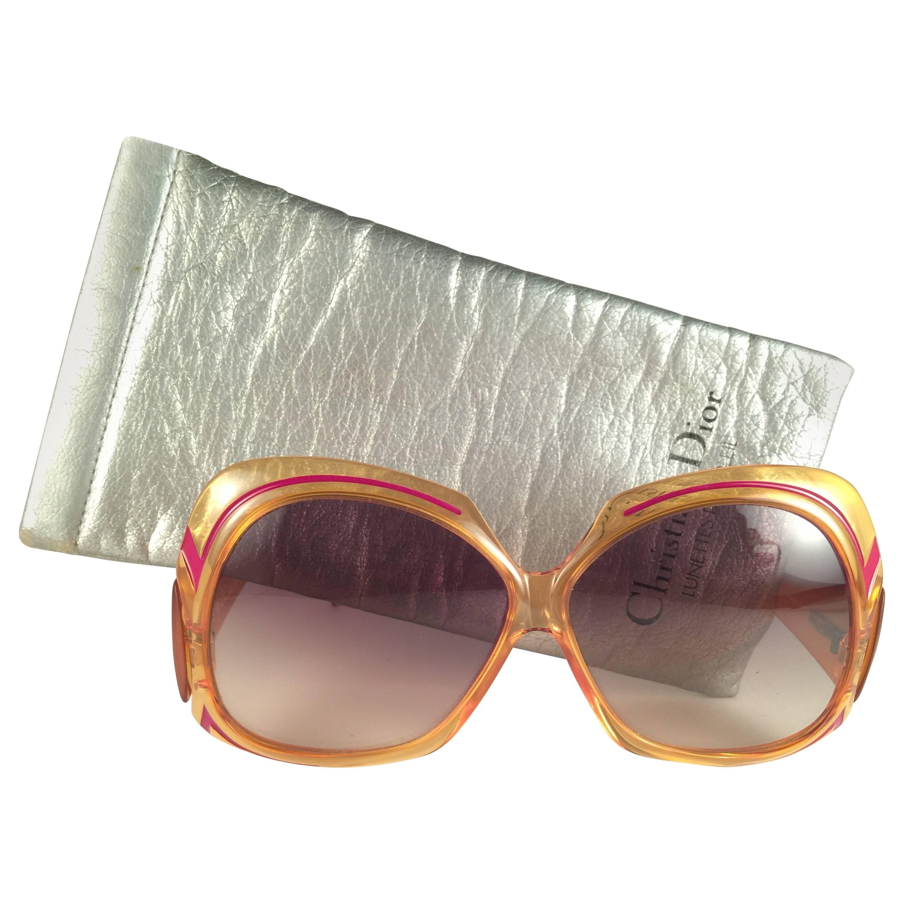 Dior Style Oversized Square 67 Amber Gradient detail 3