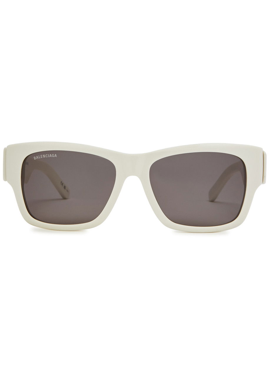 Balenciaga Style Wayfarer Classic 138 Crystal detail 4