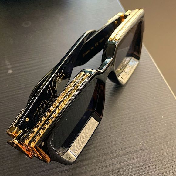 Louis Vuitton Style Millionaires 1.1 Black / Gold detail 3