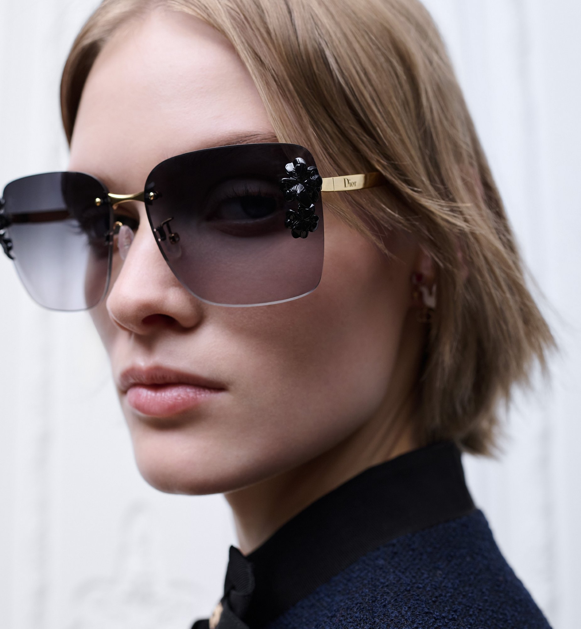 Dior Style Retro Square 221 Silver Mirror detail 4