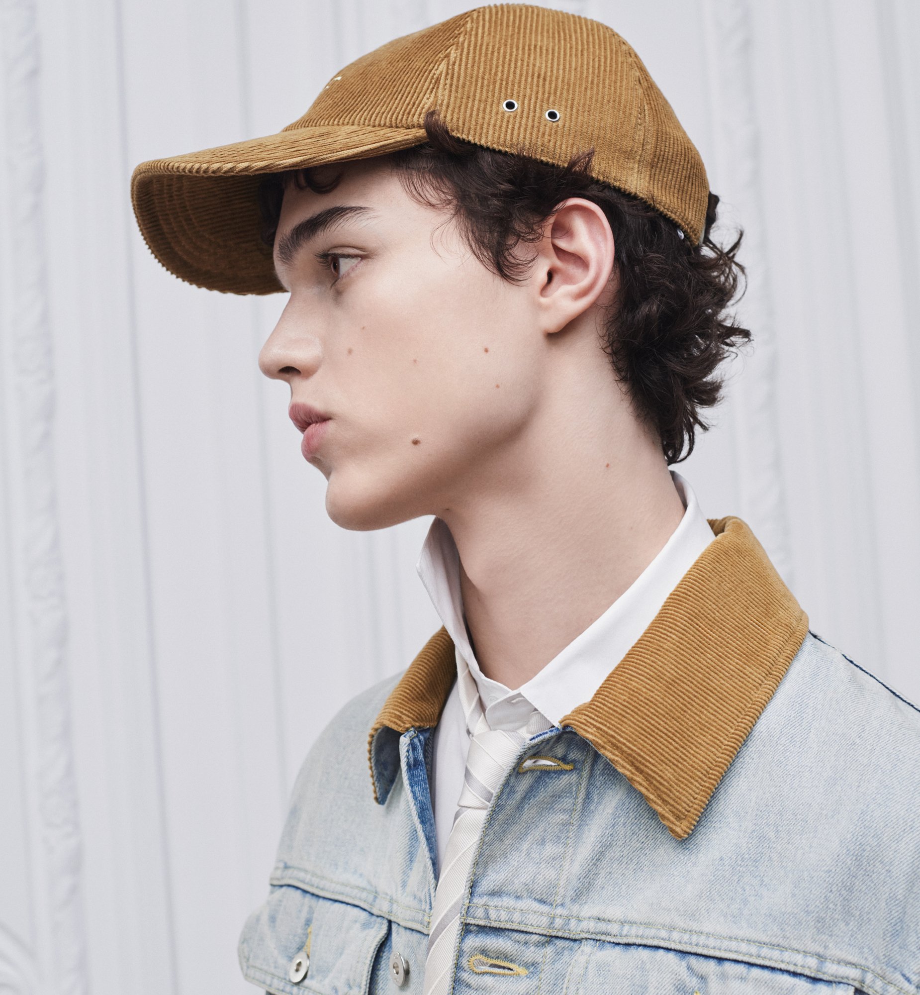 Dior Style Corduroy Cap 73 Cherry detail 3