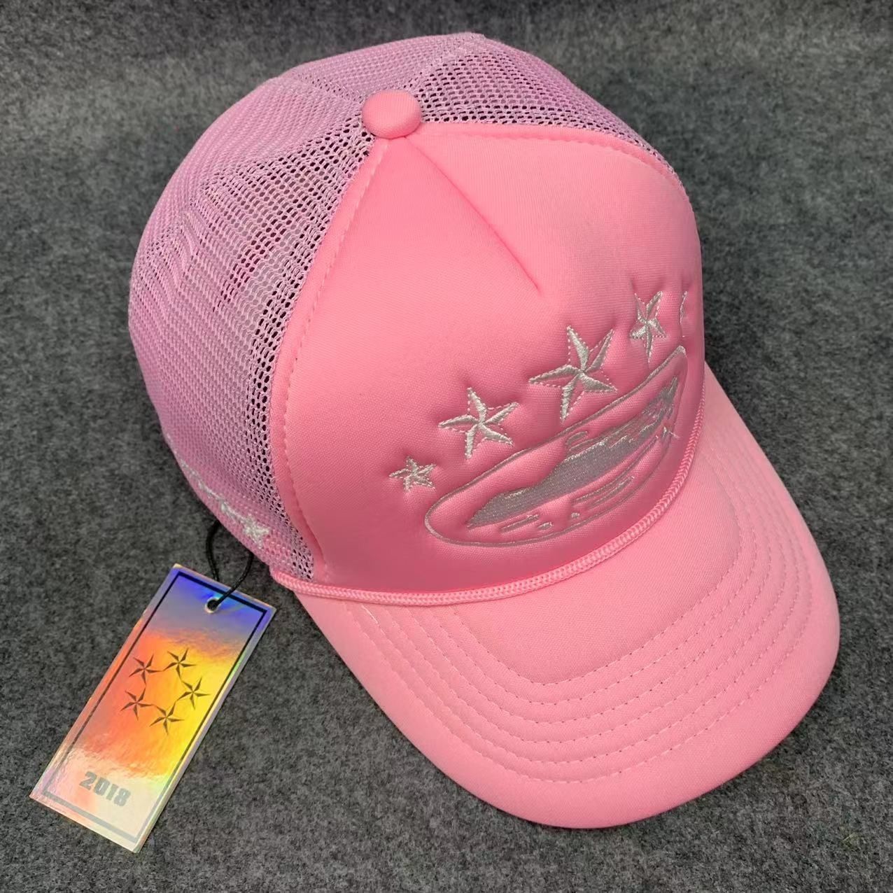 Corteiz Style 5-Panel Cap 140 Cherry detail 2