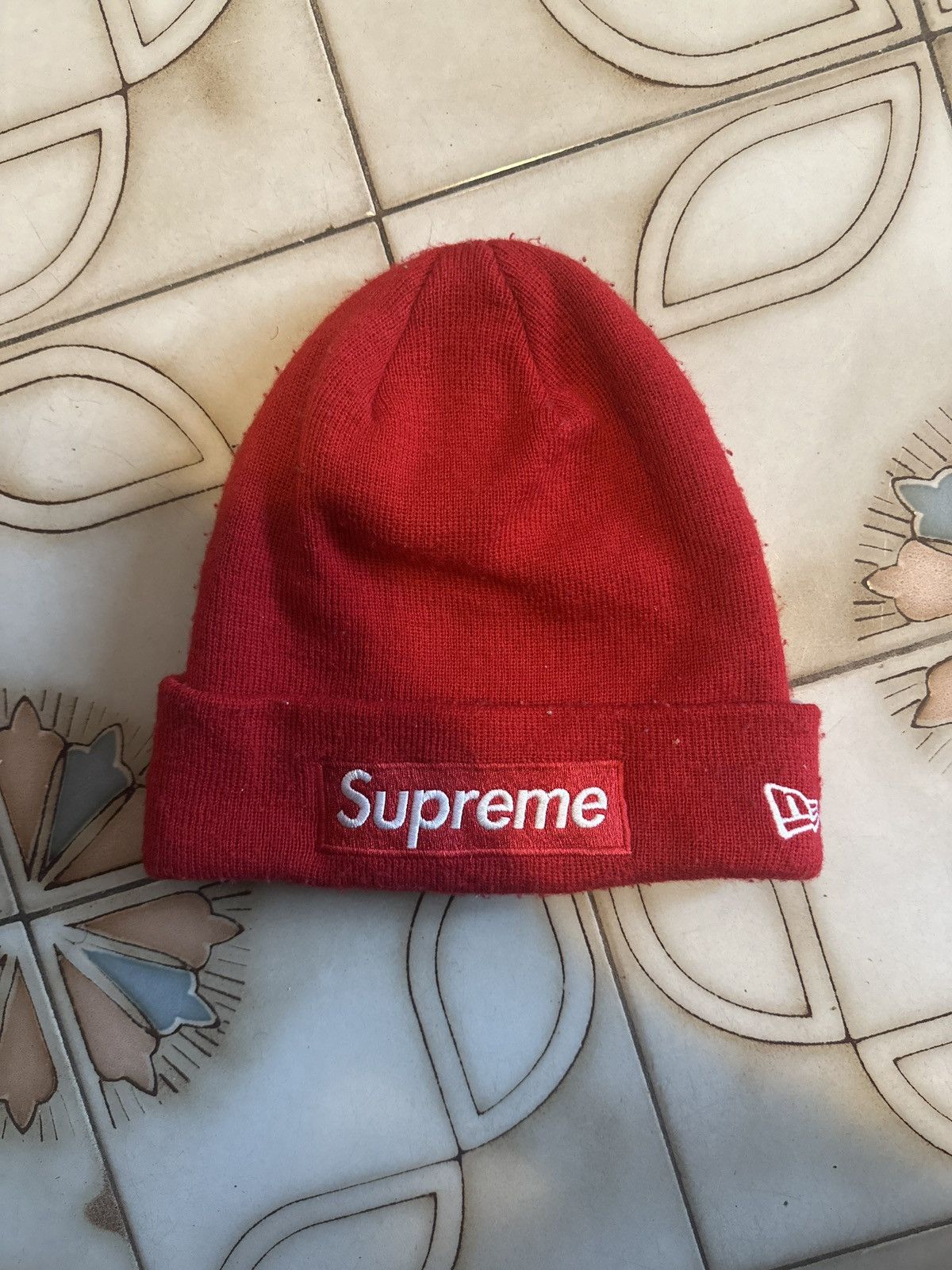 Sup Box Logo Beanie Red detail 3