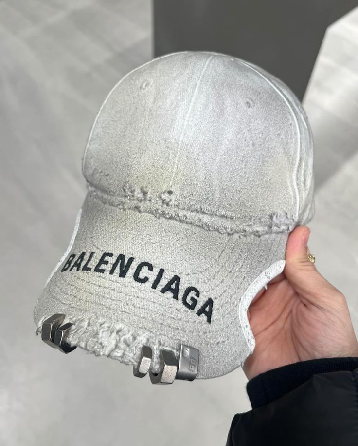 Balenciaga Style 59FIFTY Fitted Cap 180 Stone detail 2
