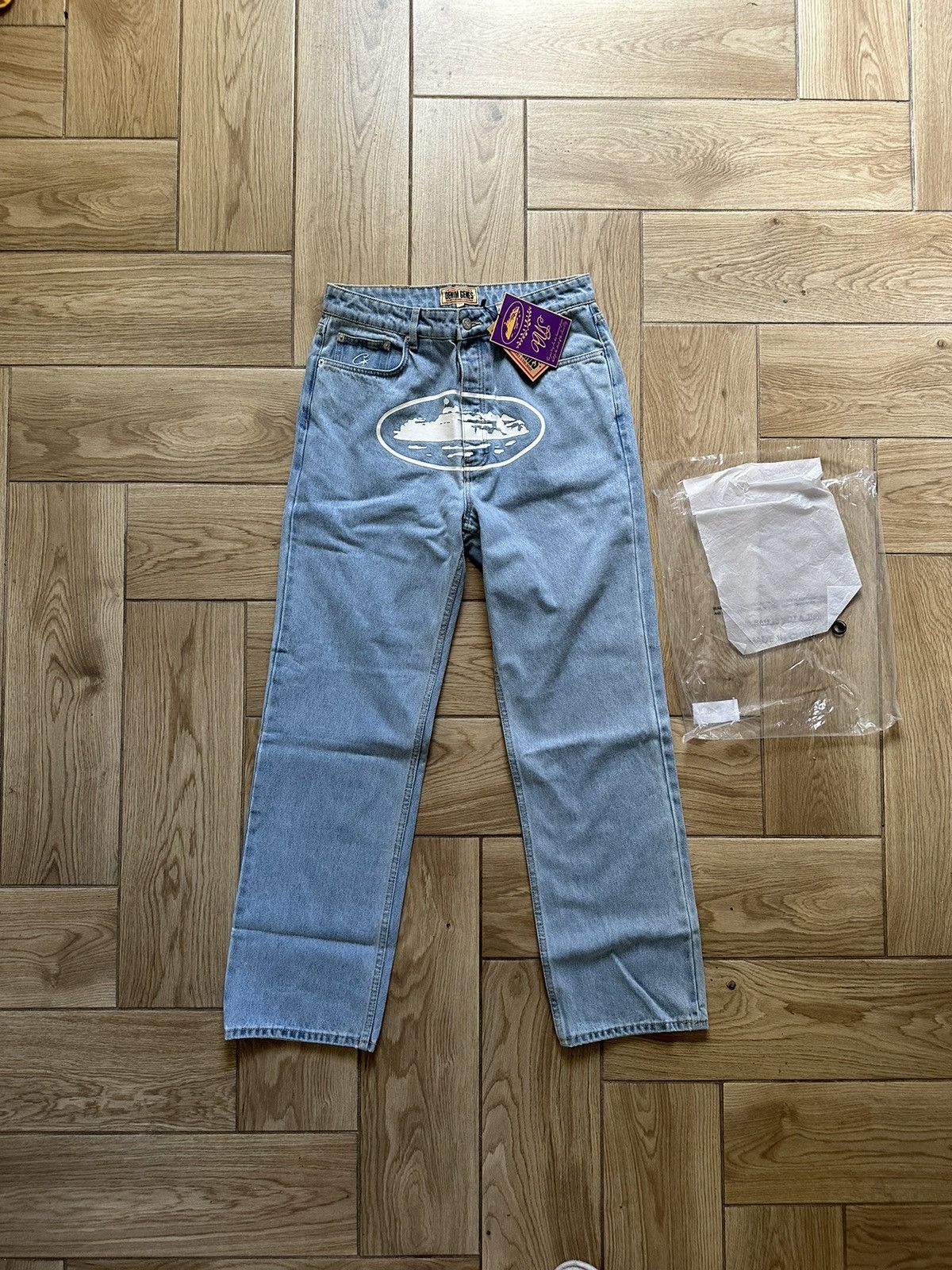 Corteiz Style Baggy Denim 54 Vintage Wash detail 3