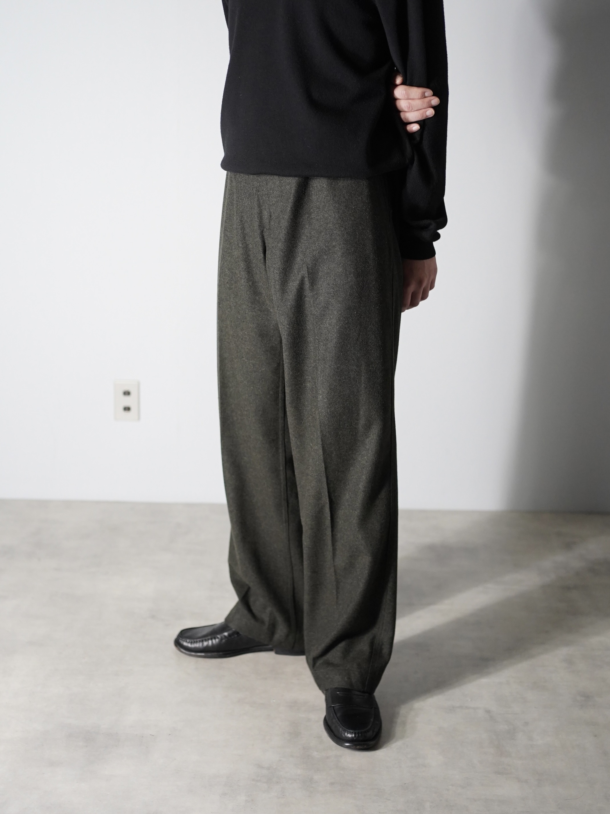 Yeezy Gap Style Wool Trouser 61 Sand detail 4
