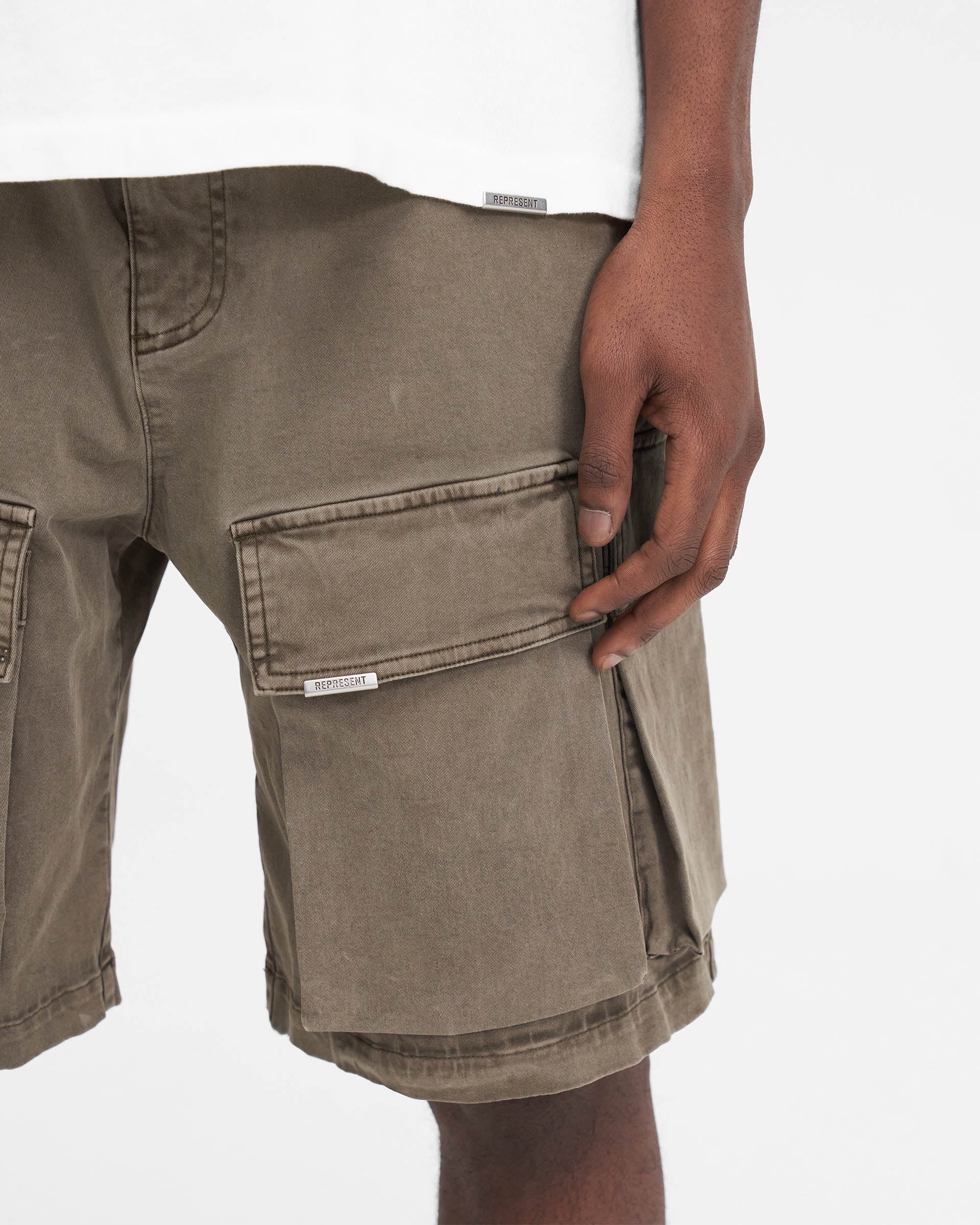 Represent Style Cargo Short 62 Cement detail 2