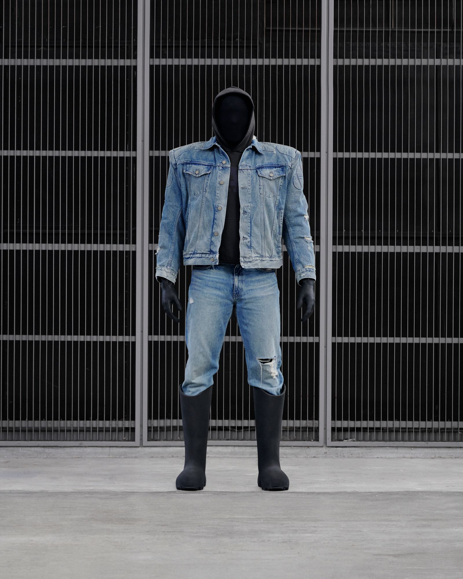 Yeezy Gap Style Slim Denim 63 Vintage Wash detail 3
