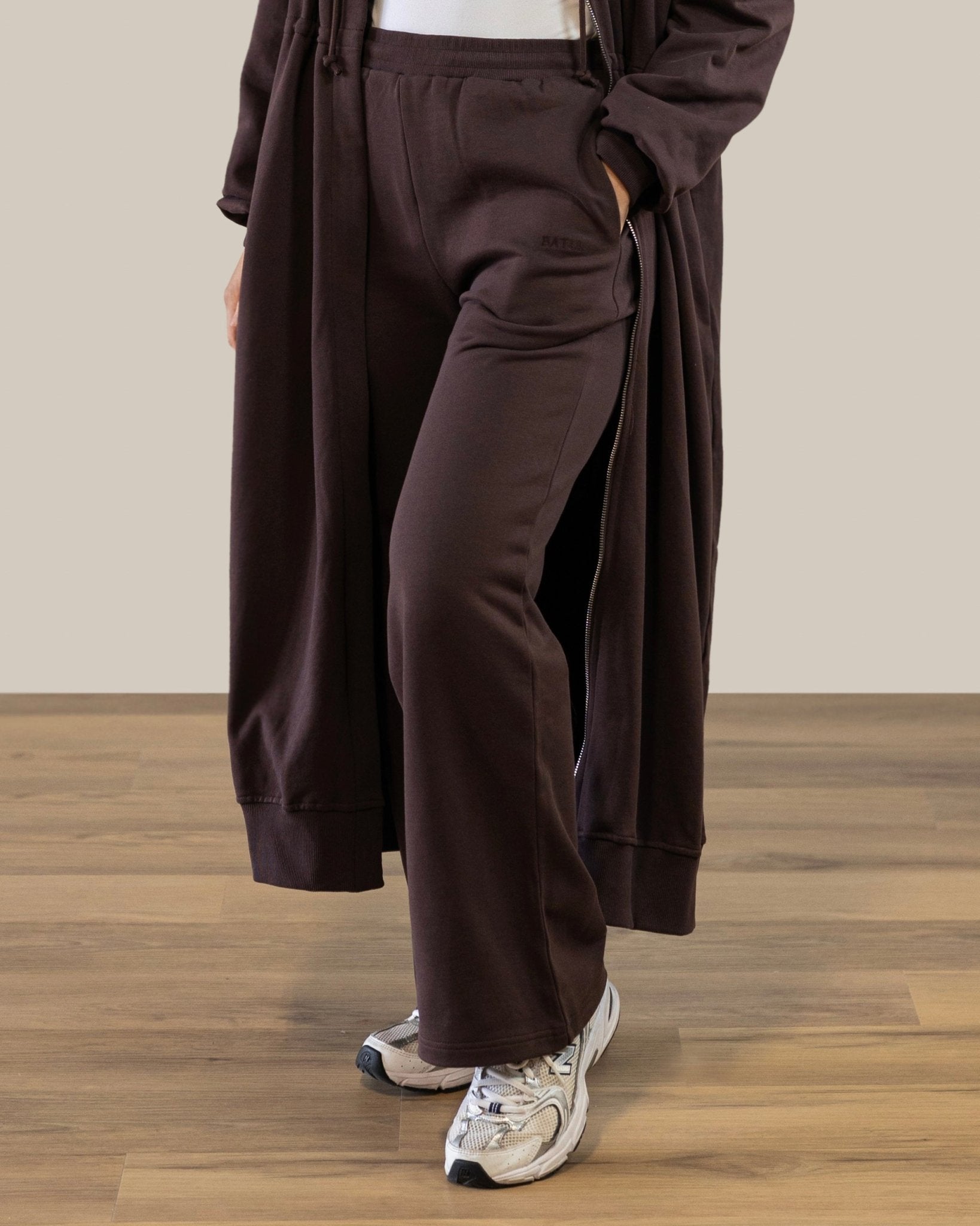 Balenciaga Style Sweatpant 86 Chocolate detail 3