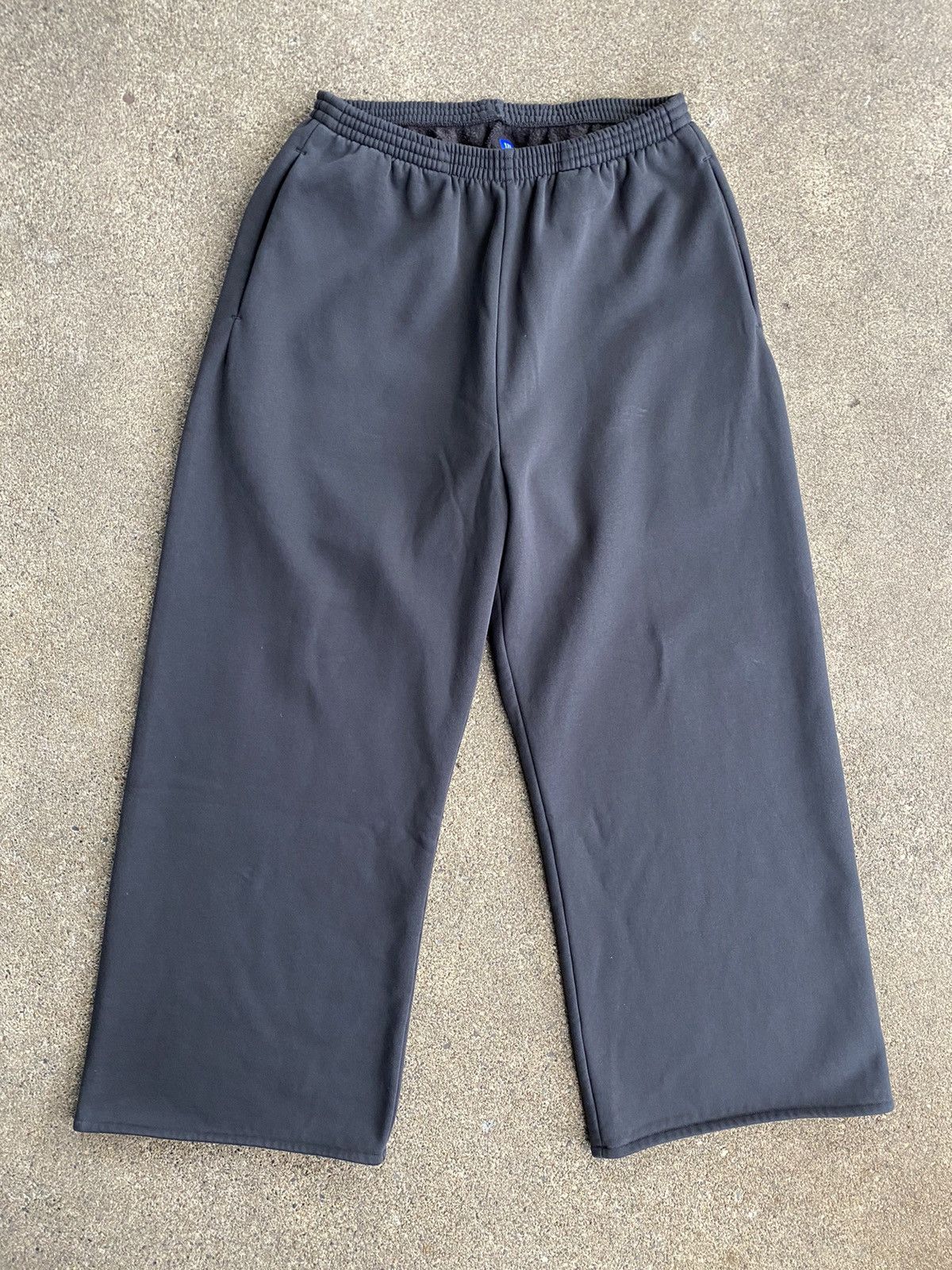 Yeezy Gap Style Sweatpant 122 Bone detail 3