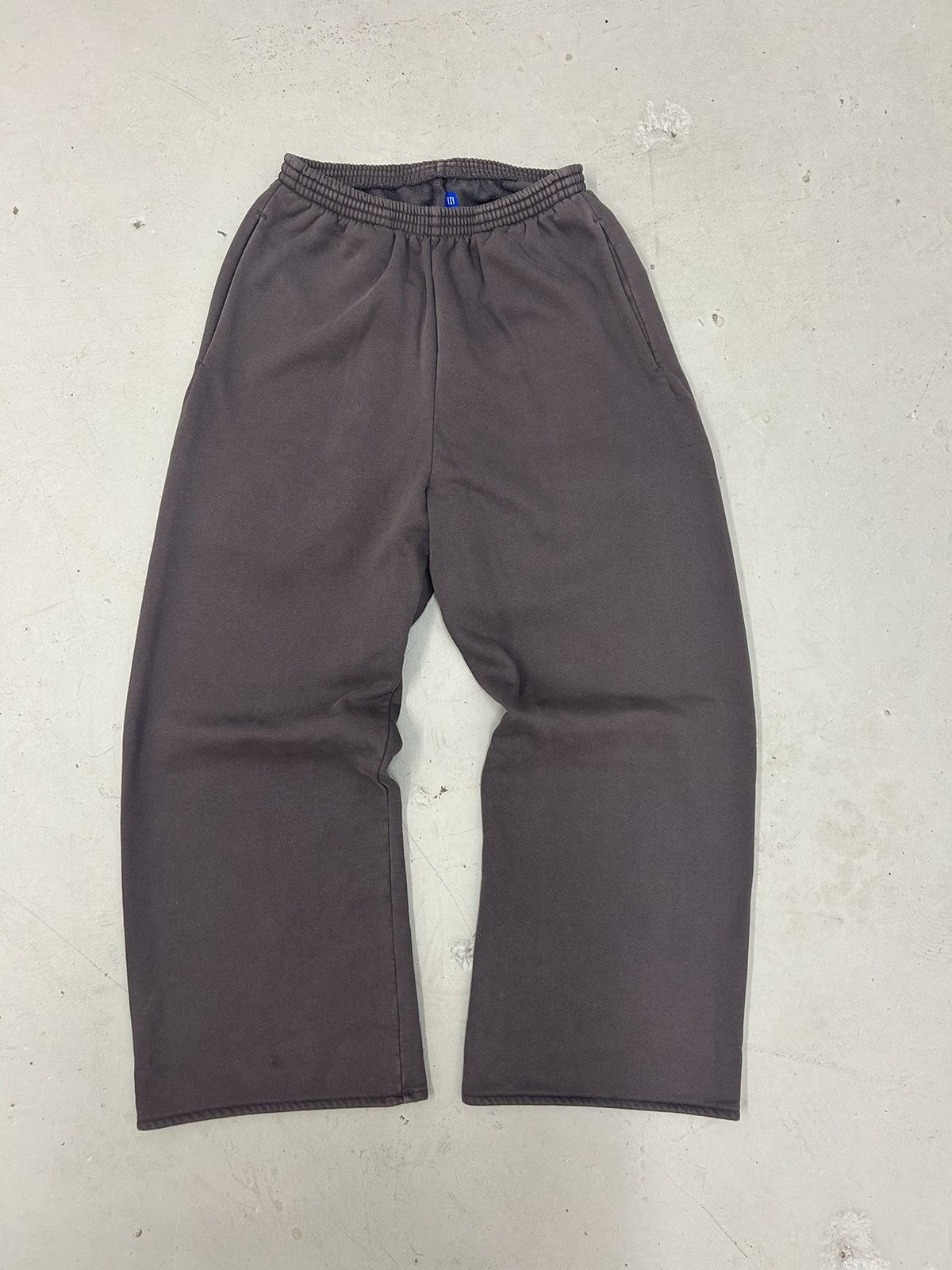 Yeezy Gap Style Sweatpant 122 Bone detail 4