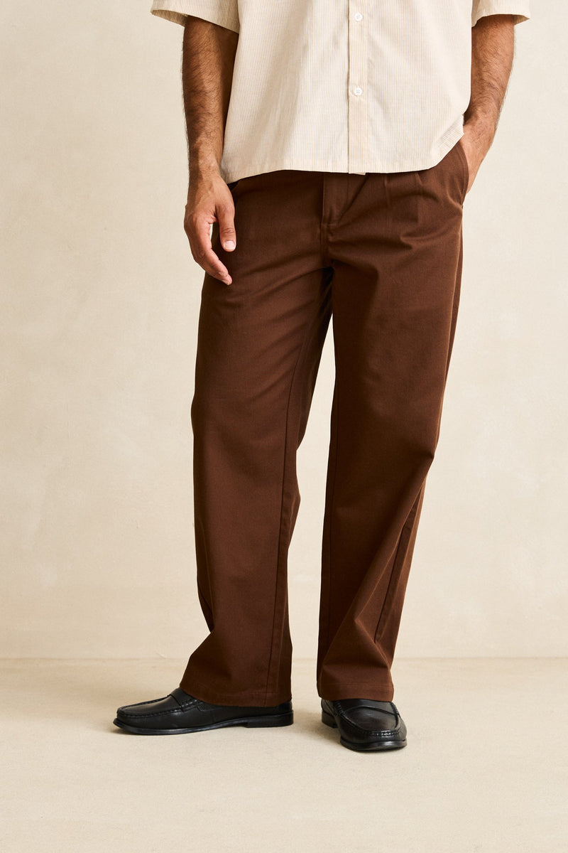 ALD Style Pleated Trouser 128 Chocolate detail 2