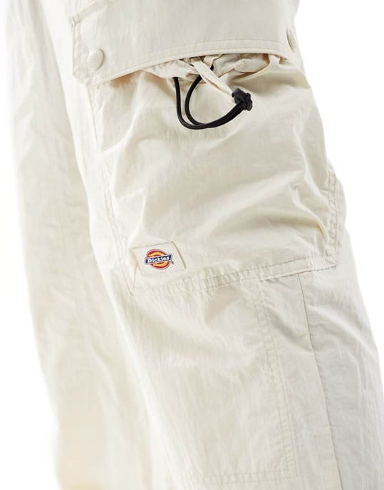 Dickies Style Nylon Cargo 130 Stone detail 2