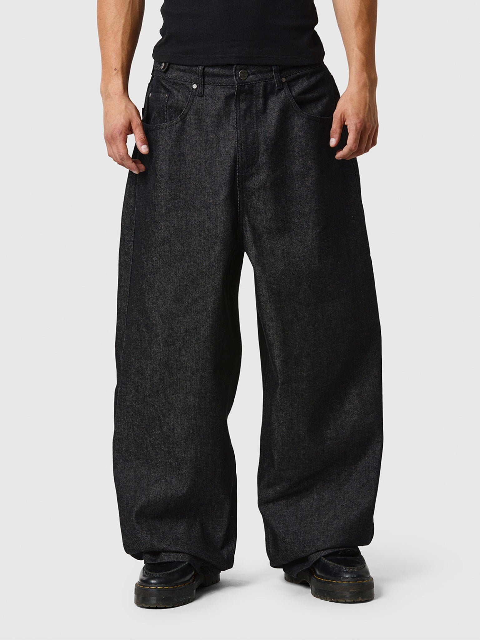 Essentials Style Denim Wide Leg 200 Raw Denim detail 2