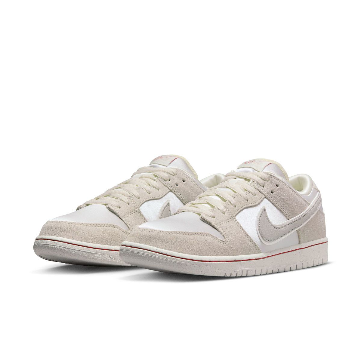 Yeezy Style Dunk Low 26 Cream detail 3