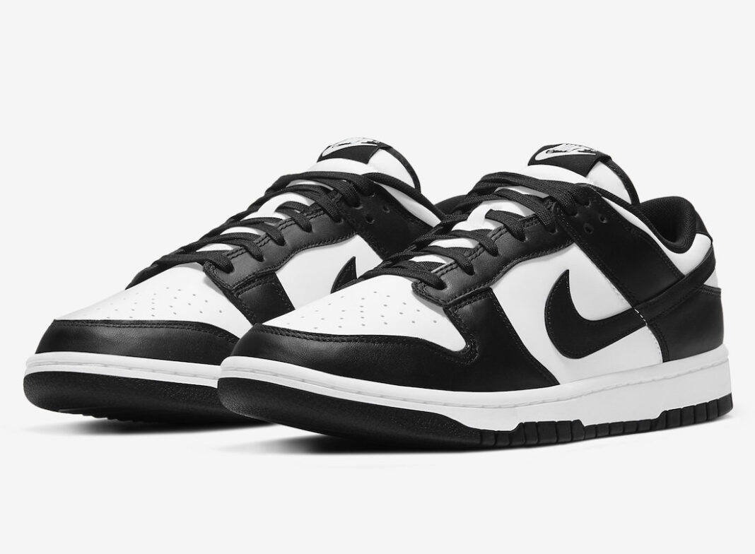 Nike Dunk Low Panda Black / White detail 4