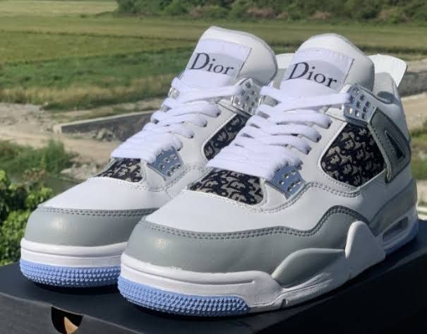 Dior Style Air Jordan 4 Retro 40 Chicago detail 2
