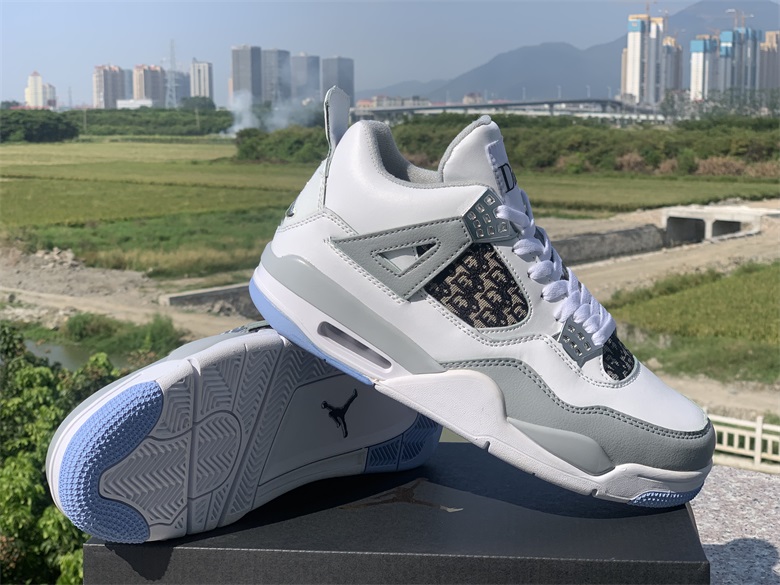 Dior Style Air Jordan 4 Retro 40 Chicago detail 4