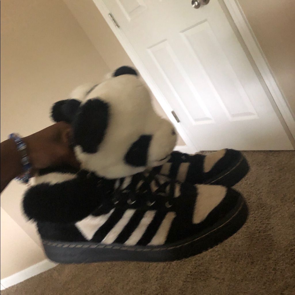 Adidas Style Bones Runner 47 Panda detail 2