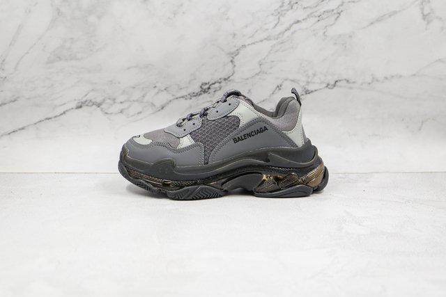 Balenciaga Style Triple S 56 Wolf Grey detail 3